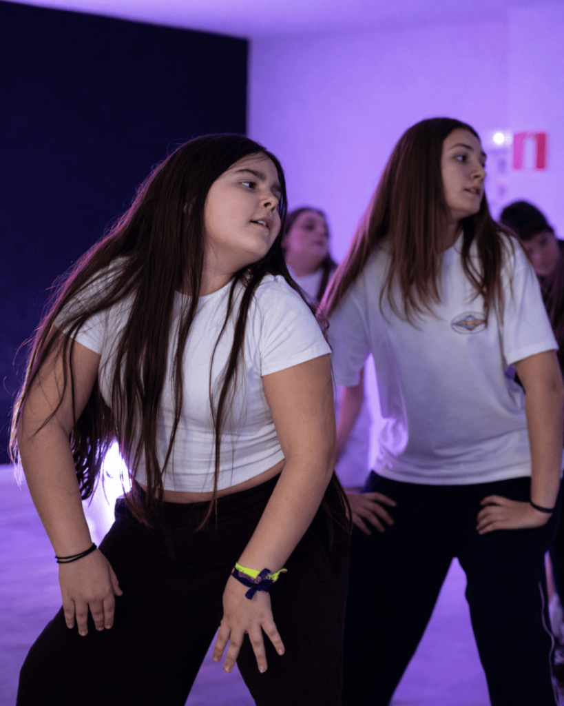 Nuh Proud Escuela de Baile Galeria 00000