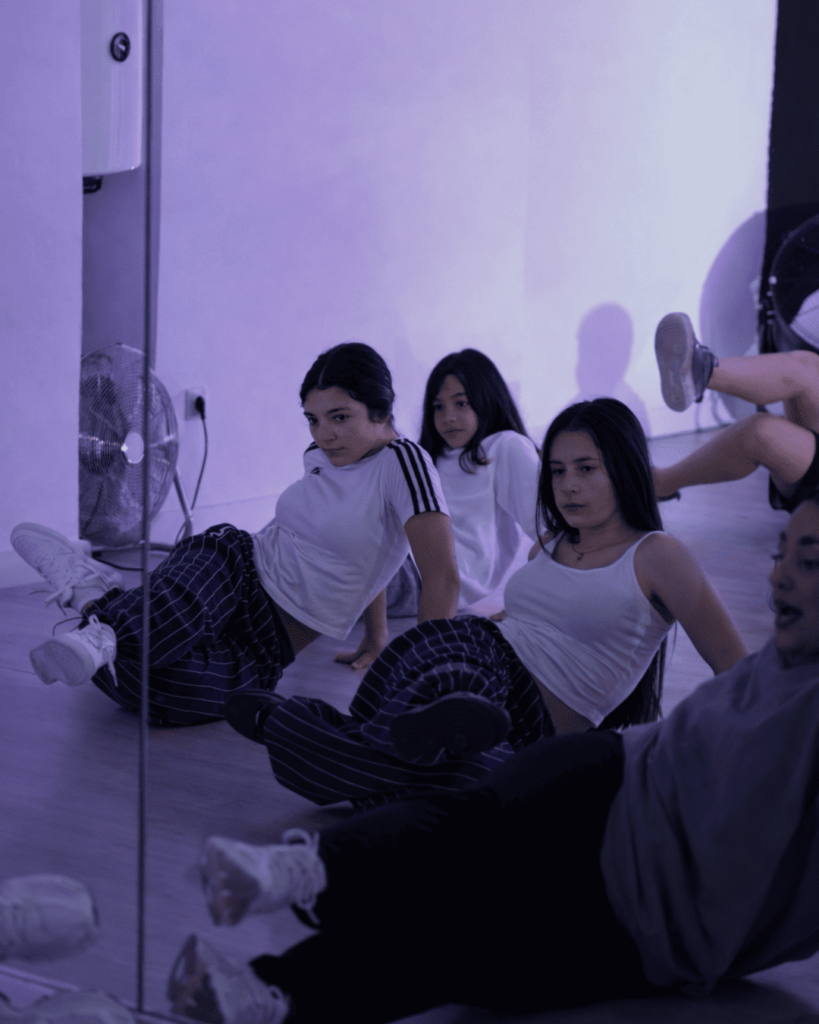 Nuh Proud Escuela de Baile Galeria 00003